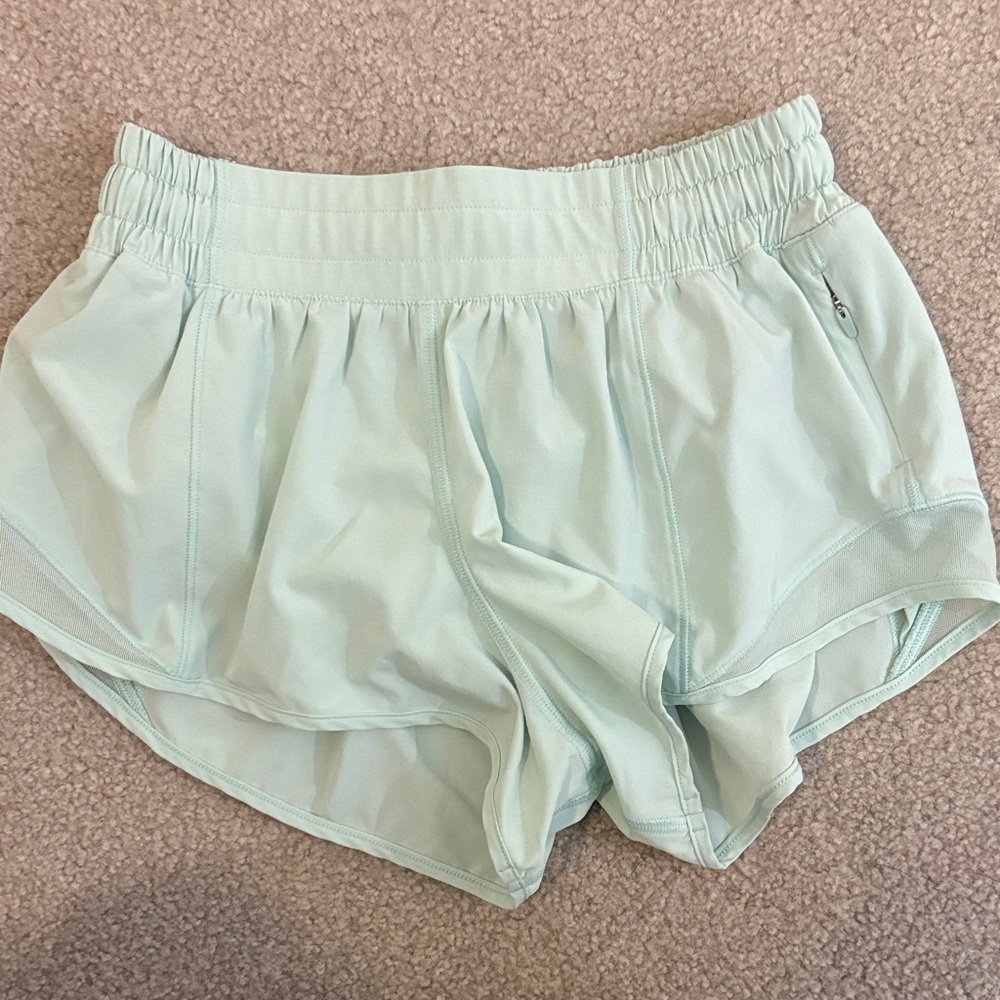 Lululemon Athletica Hotty Hot short